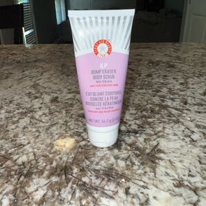 First Aid Beauty KP Body Scrub in Pink and White